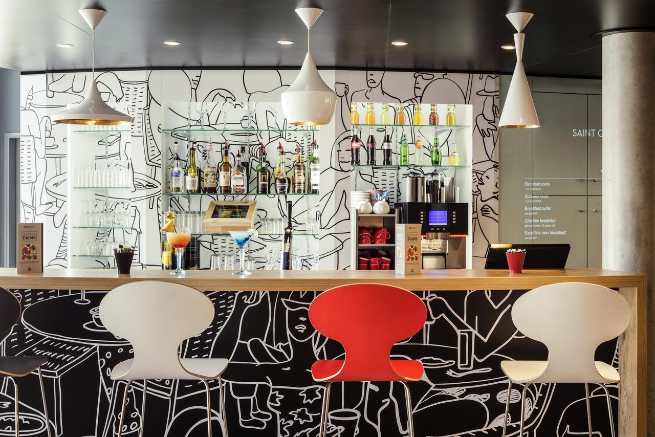 Отель Ibis Saint Quentin En Yvelines - Velodrome Монтиньи-ле-Бретонё Экстерьер фото